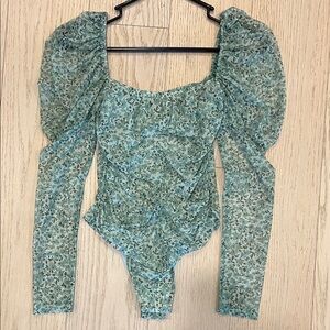 Floral Long Sleeve Bodysuit. Size 4/small